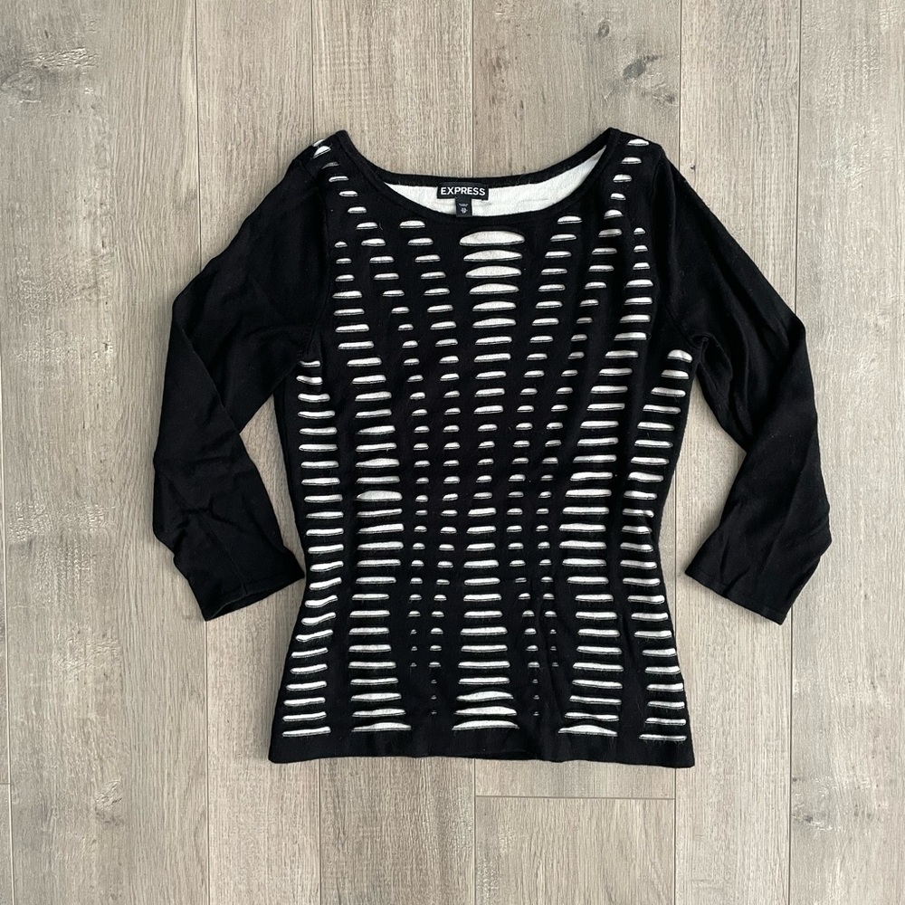 Bogo Stylish Black And Tan Express Fitted Sweater